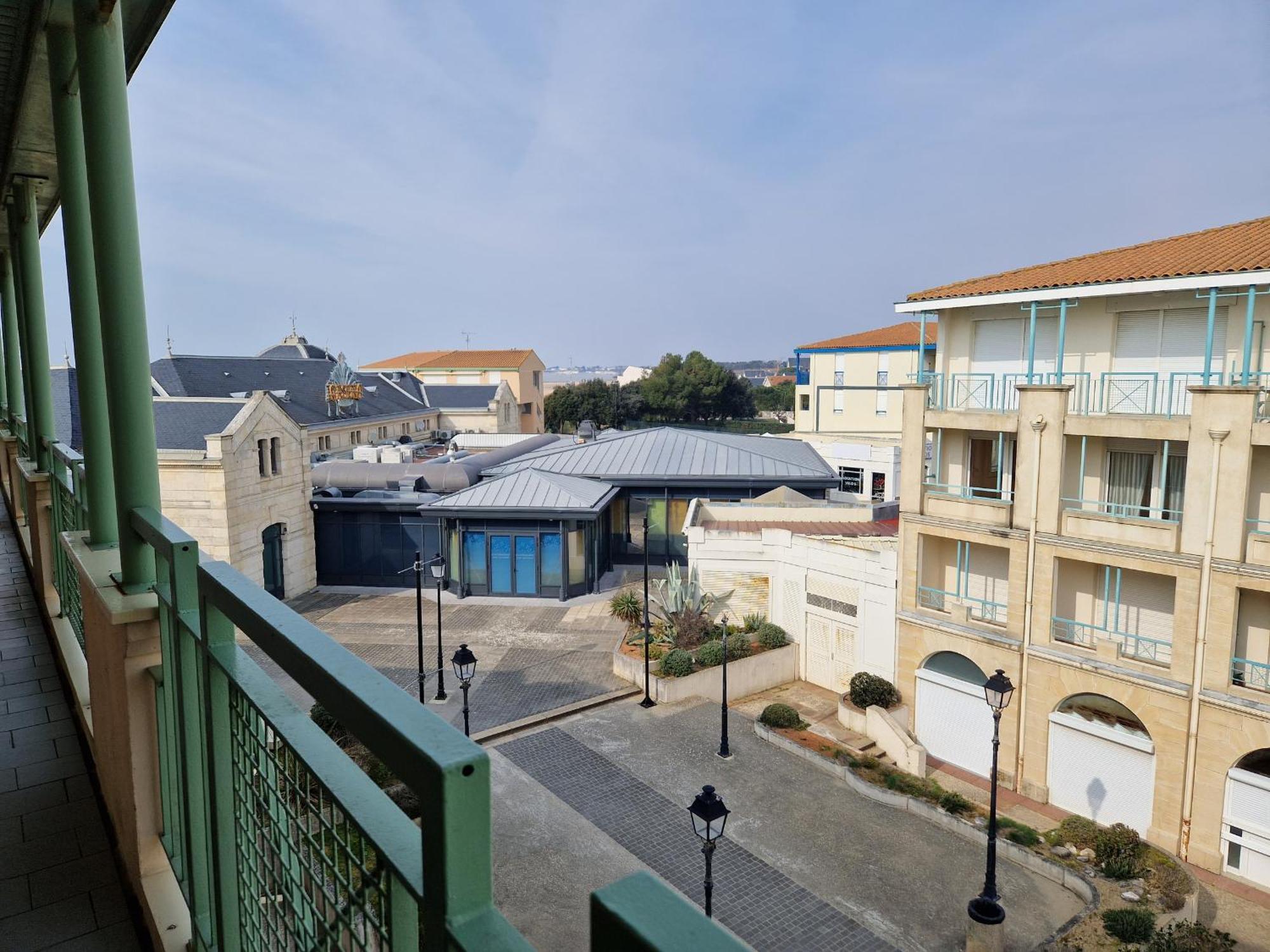 Appartement Avec Piscine, Tennis & Balcon, Centre-Ville Chatelaillon-Plage, 6 Pers, 2 Ch - Fr-1-706-17 外观 照片
