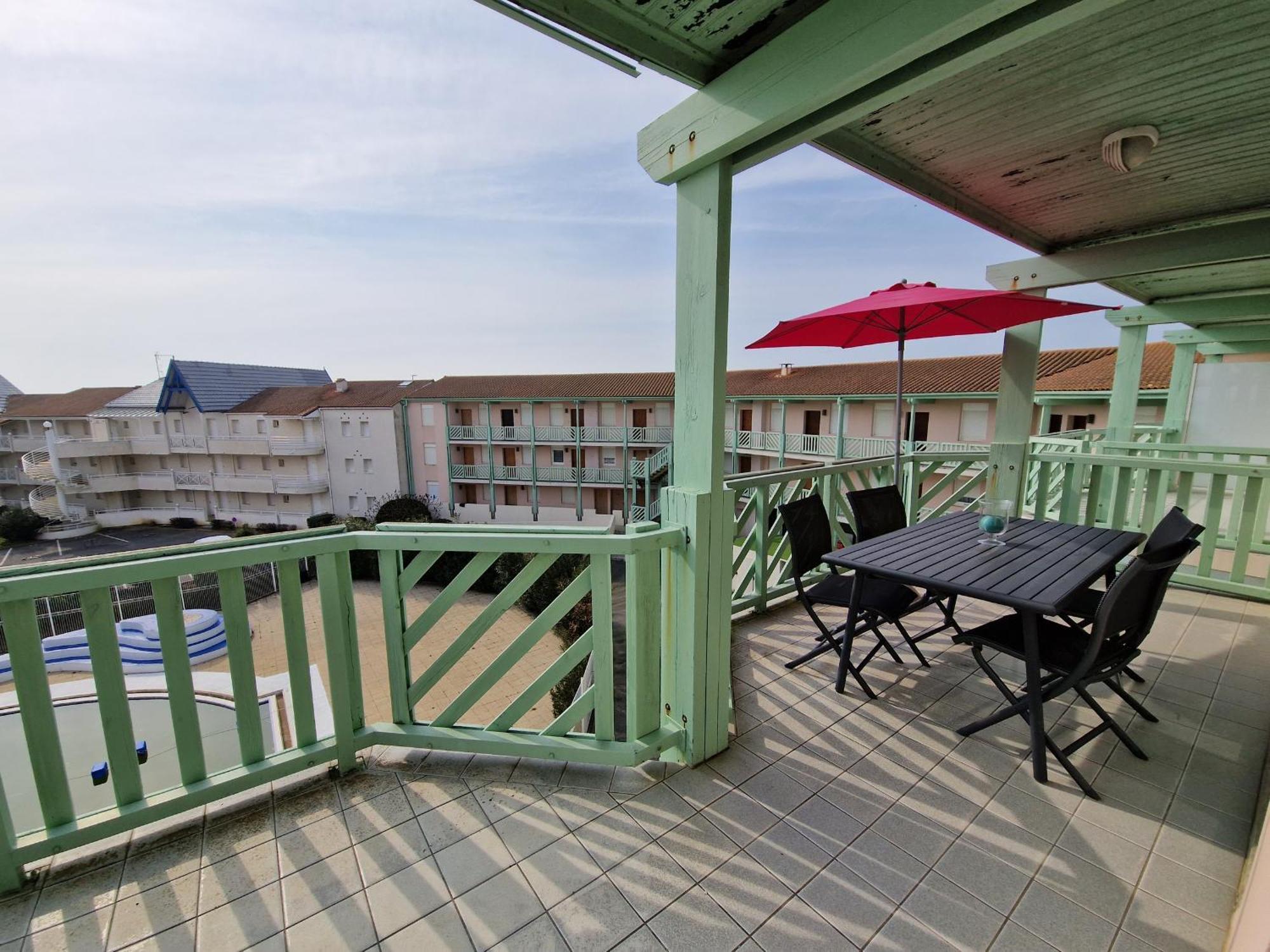 Appartement Avec Piscine, Tennis & Balcon, Centre-Ville Chatelaillon-Plage, 6 Pers, 2 Ch - Fr-1-706-17 外观 照片