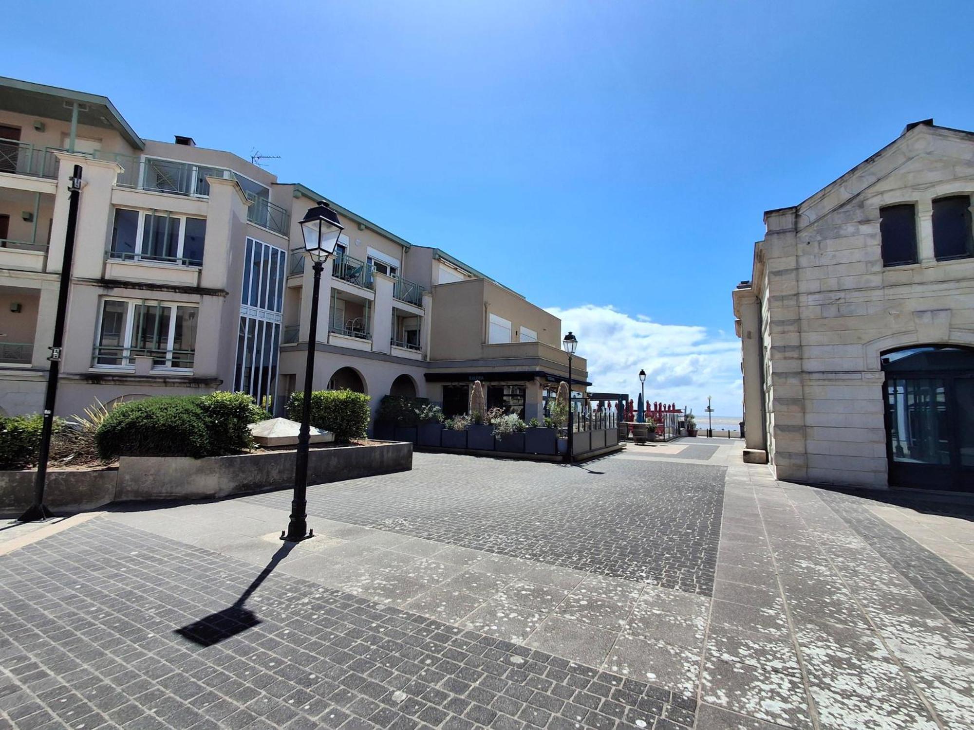 Appartement Avec Piscine, Tennis & Balcon, Centre-Ville Chatelaillon-Plage, 6 Pers, 2 Ch - Fr-1-706-17 外观 照片